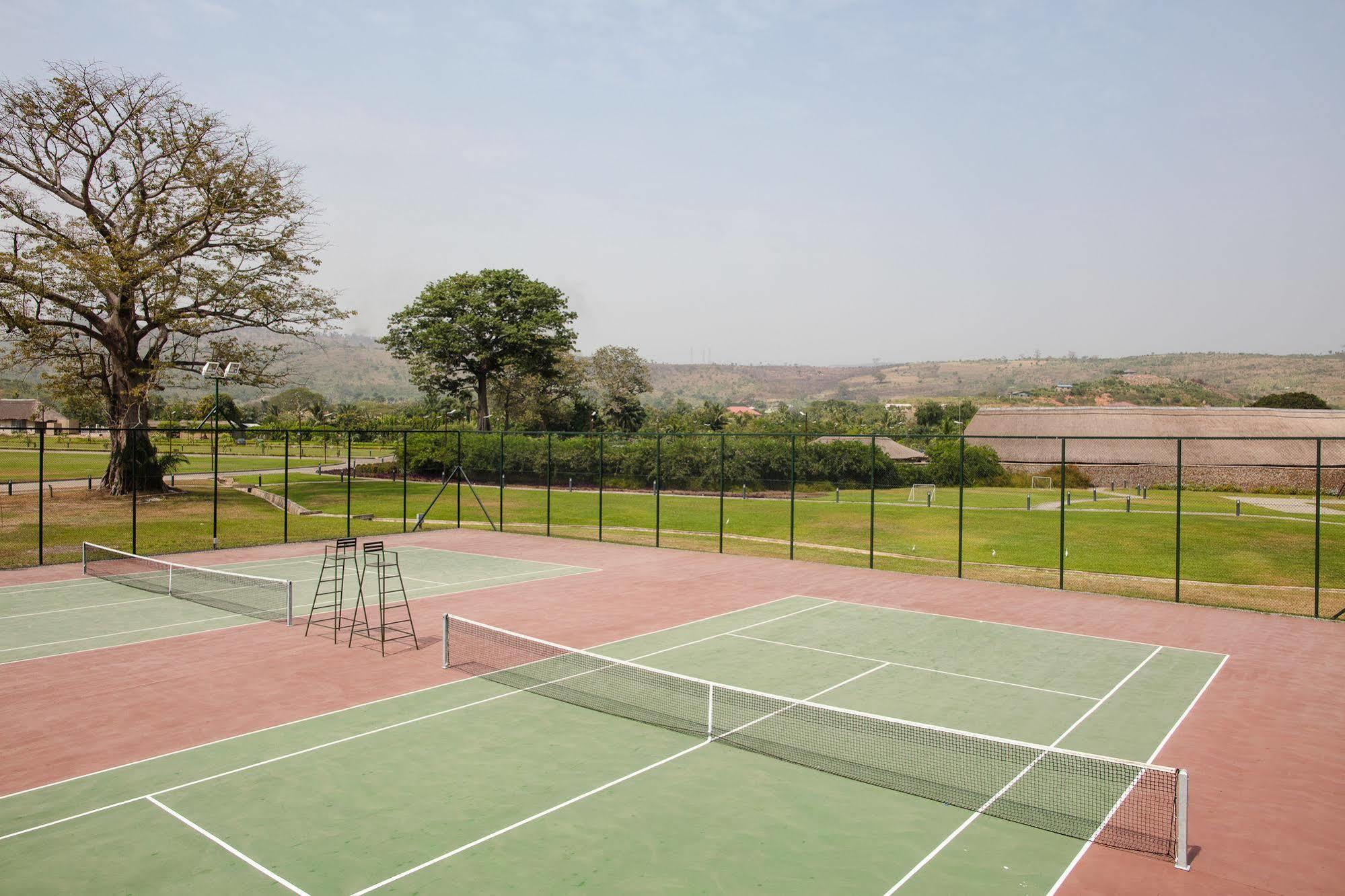 The Royal Senchi Hotel And Resort Akosombo Esterno foto