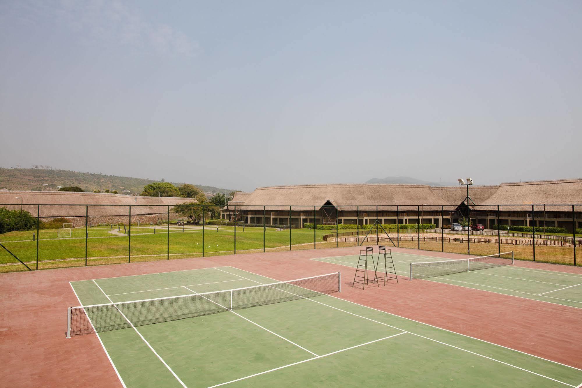 The Royal Senchi Hotel And Resort Akosombo Esterno foto